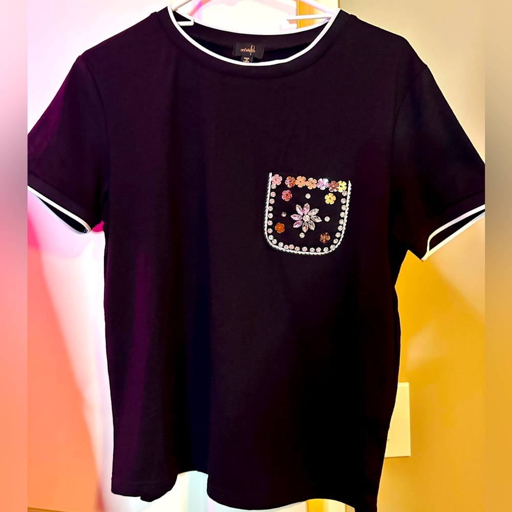 NWT’s Black T-Shirt with Floral rhinestone pocket